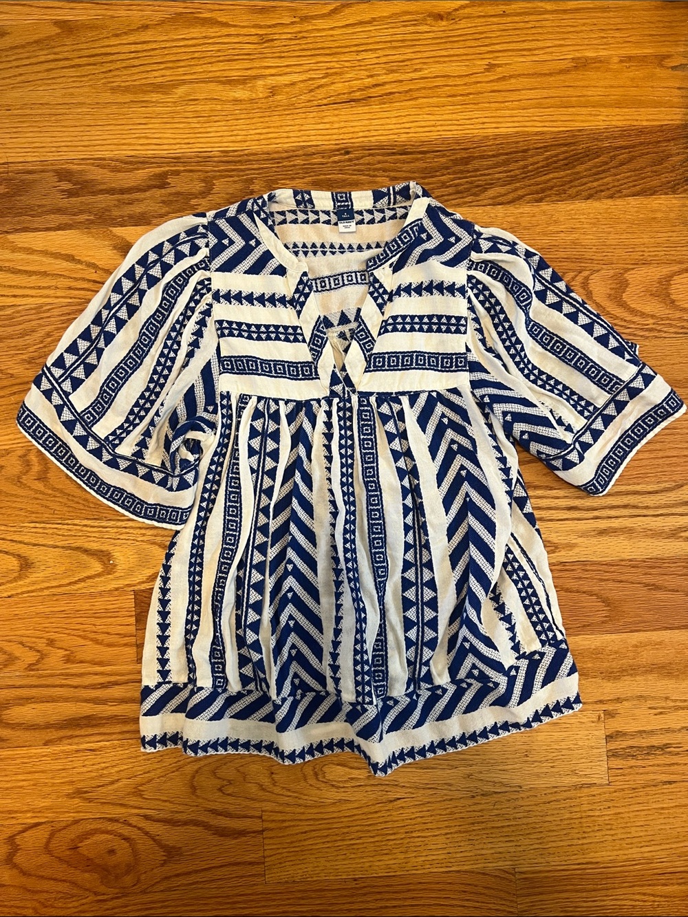 Old Navy Blue & White Geometric Top